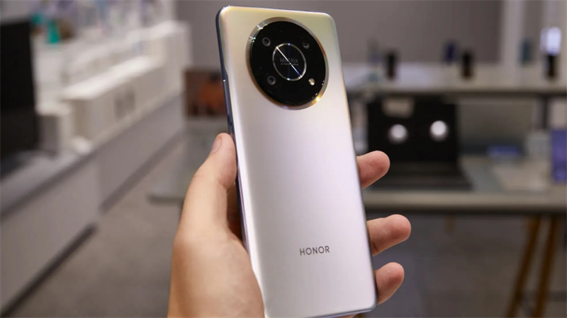 Honor Magic4 Lite ra mắt với chip Snapdragon và màn hình 120Hz