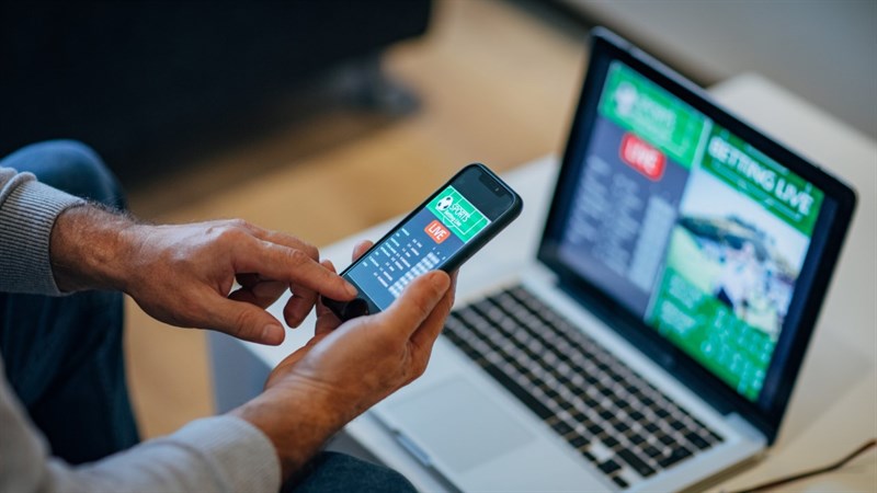 Nhiều website .gov.vn xuất hiện quảng cáo game bài bạc