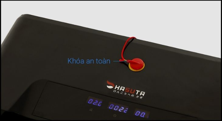 Khóa an toàn trên máy chạy bộ