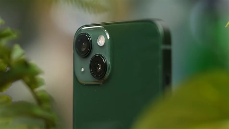 Camera kép trên iPhone 13 Camera kép trên iPhone 13