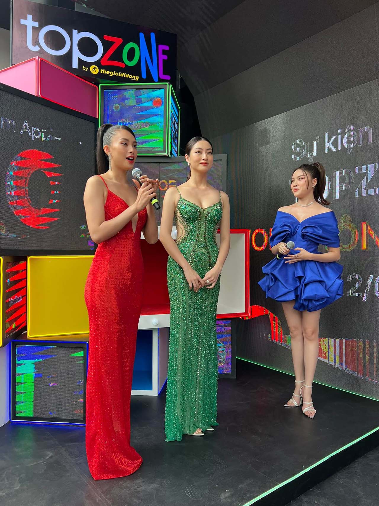 Hoa hậu Tiểu Vy phát biểu tại lễ khai trương Hoa hậu Tiểu Vy phát biểu tại lễ khai trương