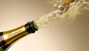 Rượu Champagne là gì? Sự khác biệt giữa Champagne và Sparkling Wine?