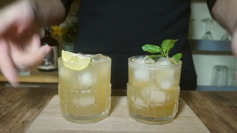 Whiskey Sour cocktail lạ miệng