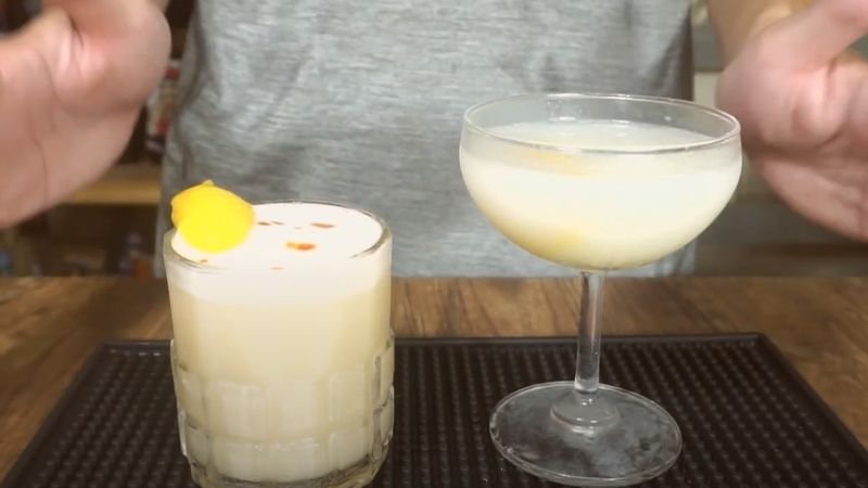 Whiskey Sour cocktail có lòng trắng trứng