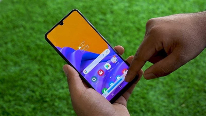 Cách giảm sáng màn hình thêm trên Samsung Galaxy M33 5G