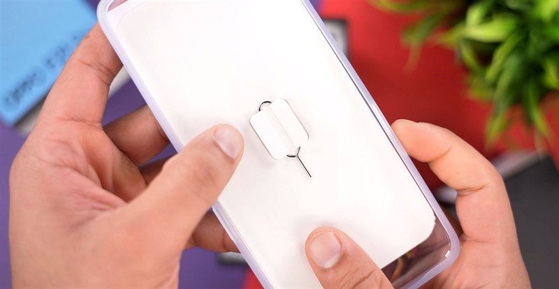 Trên tay OPPO F21 Pro: Giá 6.92* triệu, Snap 680, sạc nhanh 33 W