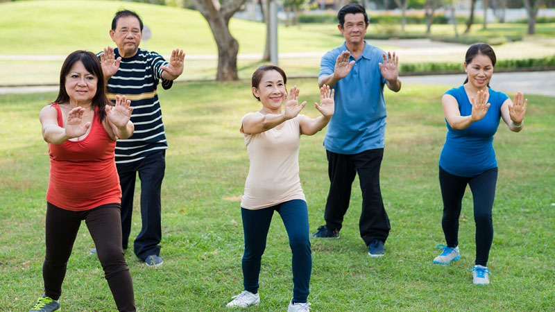 Lối sống lành mạnh để giảm triệu chứng mãn kinh