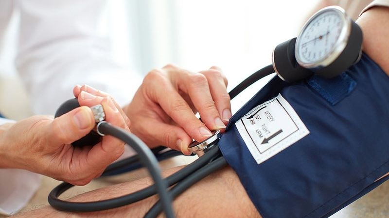 Tụt huyết áp là gì? Mẹo chữa tụt huyết áp tại nhà dễ thực hiện