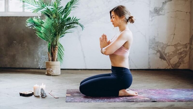 Bạn sẽ học được cách điều khiển việc hít vào và thở ra đúng chuẩn nhờ tập Gentle yoga