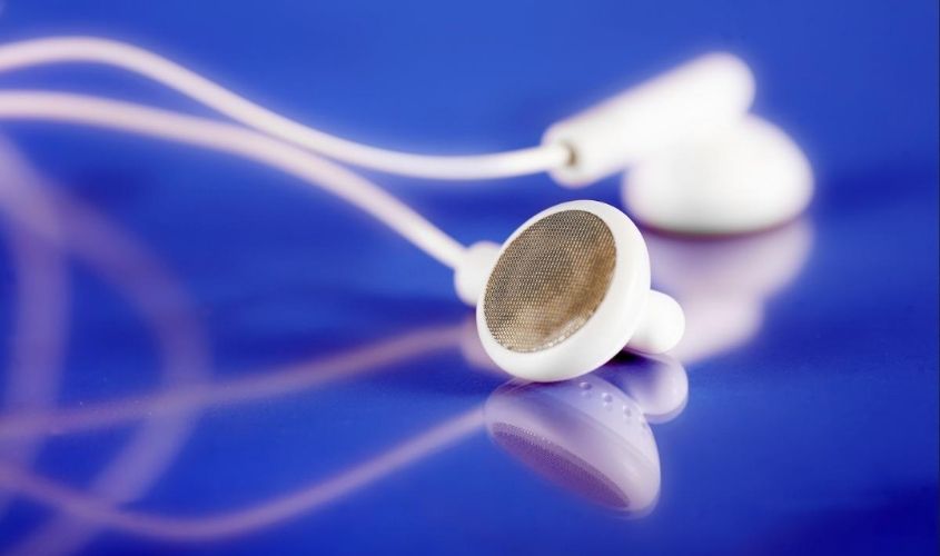 Cách vệ sinh tai nghe đúng cách và sạch như mới ngay tại nhà