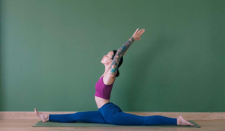 Hướng Dẫn Cách Xoạc Ngang Yoga Và Xoạc Dọc Yoga Đơn Giản Tại Nhà