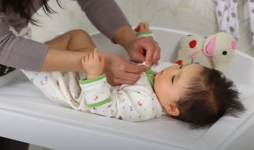 Đóng hết khuy lại