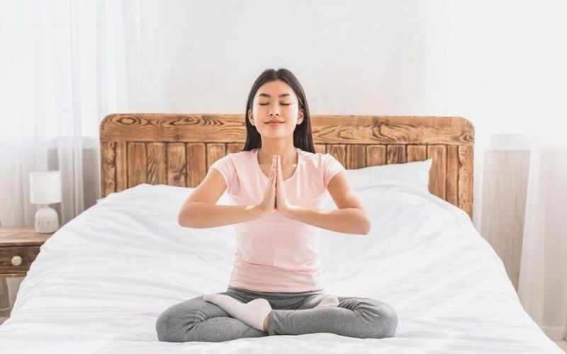 Tập các bài tập yoga giúp bạn dễ dàng đi vào giấc ngủ