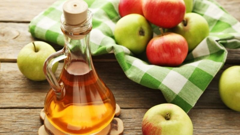 Uống giấm táo để chống viêm và giảm sưng