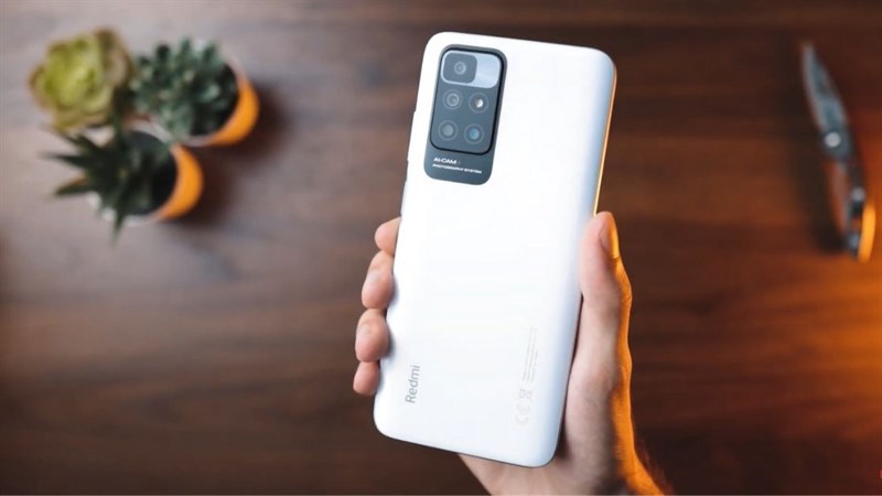 Điện thoại Redmi tuy có mức giá rẻ nhưng vẫn có độ hoàn thiện cao cả về thiết kế lẫn cấu hình