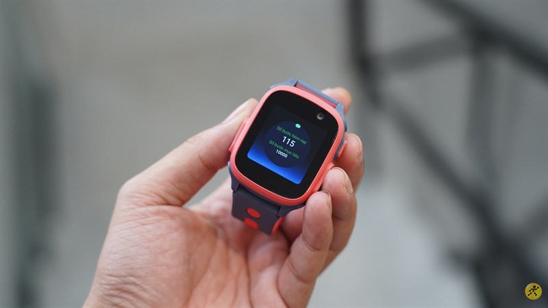 Nhìn vào chỉ số bước chân do chính trẻ thực hiện được, tạo động lực giúp trẻ tiếp tục phát huy Nhìn vào chỉ số bước chân do chính trẻ thực hiện được, tạo động lực giúp trẻ tiếp tục phát huy