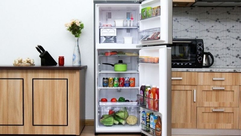 Bảo quản trong tủ lạnh lâu có thể khiến nước mía bị chua