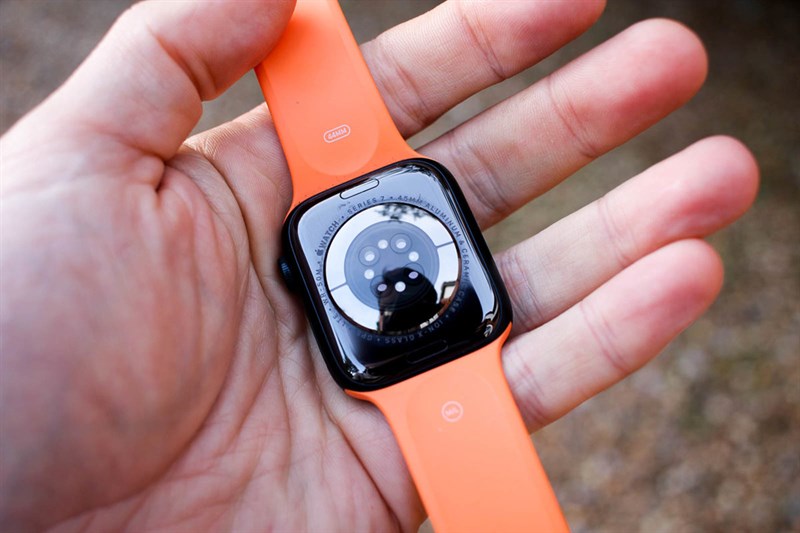 Apple Watch Series 8 được trang bị hệ thống cảm biến xịn sò!