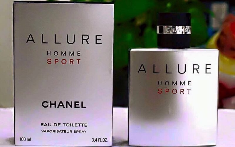 Chanel Allure Homme Sport thật sẽ lưu hương trong khoảng từ 6 đến 8 tiếng