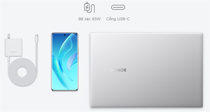 Bộ sạc di động 65 W có thể sạc Honor MagicBook X 2022 được 83% pin trong 60 phút. USB-C hai đầu có thể tháo rời, vừa là cáp sạc vừa là cáp dữ liệu