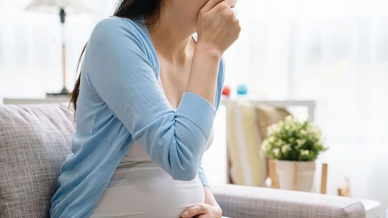 Phụ nữ mang thai thường buồn nôn