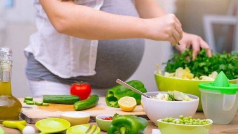 Khi mang thai thường thay đổi thói quen ăn uống
