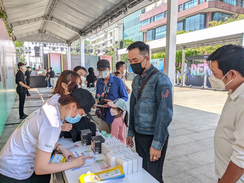 Nhận quà trải nghiệm