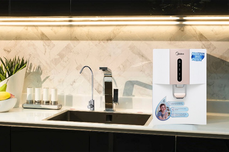 Máy lọc nước RO Midea JN1742T Máy lọc nước RO Midea JN1742T sở hữu 4 lõi lọc sạch khuẩn, hiệu quả
