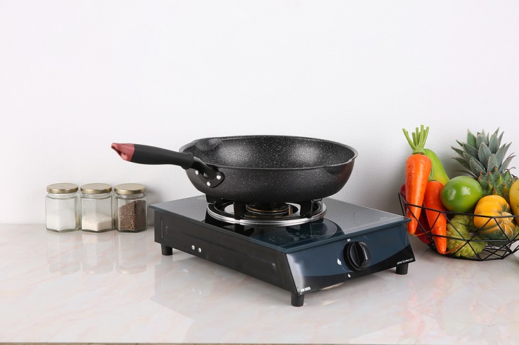 Chảo nhôm chống dính vân đá đáy từ 30 cm Kangaroo KG661XL có khả năng chịu nhiệt lên đến 400 độ C Chảo nhôm chống dính vân đá đáy từ 30 cm Kangaroo KG661XL có khả năng chịu nhiệt lên đến 400 độ C