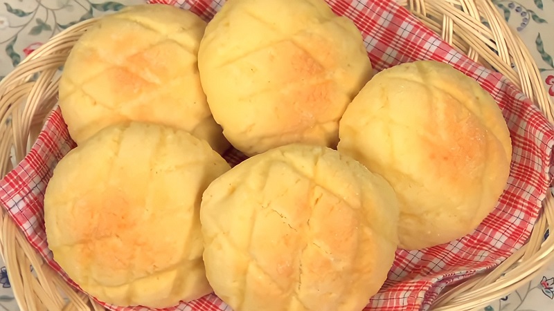 Melon Bread - Bánh mì dưa lưới Nhật Bản