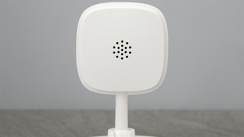 Sản phẩm được tích hợp cả loa và micro cho bạn khả năng đàm thoại dễ dàng và không cần thêm thiết bị âm thanh khác.