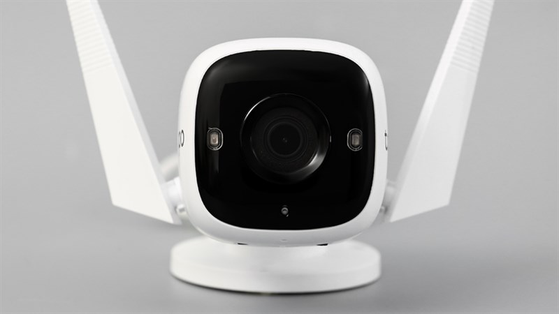 Cảm biến chuyển động giúp bạn dễ dàng kiểm soát an ninh cho ngôi nhà, phòng làm việc hay cửa hàng của mình. 