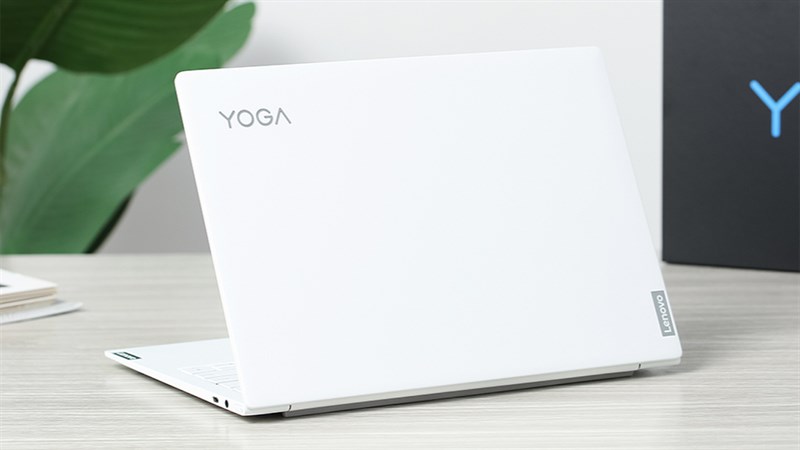 Laptop Lenovo Yoga đồng giảm sốc 4 triệu đồng dịp 30/4, quẹo lựa ngay! Laptop Lenovo Yoga đồng giảm sốc 4 triệu đồng dịp 30/4, quẹo lựa ngay!