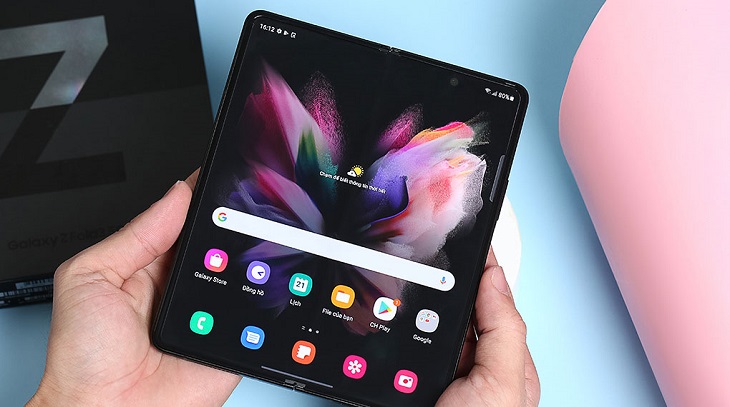 Samsung Galaxy Z Fold 3 sở hữu thiết kế sang trọng 