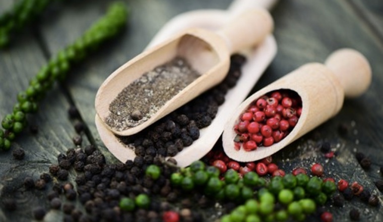 Giá tiêu hôm nay 25/4/2022: Giữ nguyên, dao động 75.500 - 78.000 đồng/kg