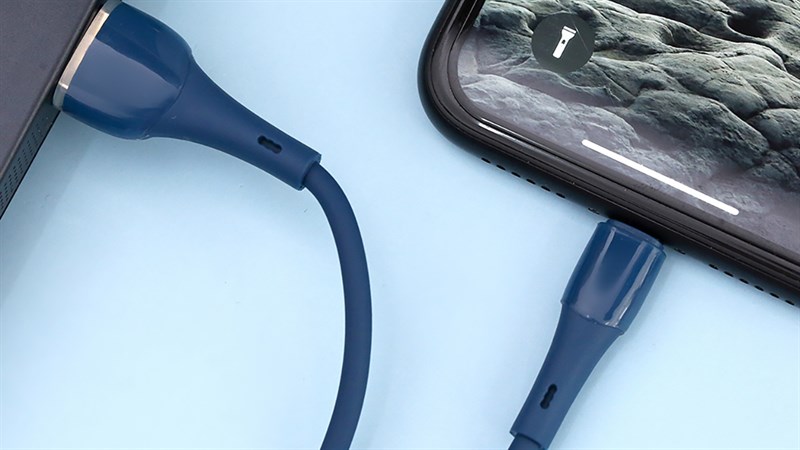 Mừng lễ 30/04, cáp sạc iPhone giảm sốc, giá rẻ bèo chỉ từ 60.000 đồng Mừng lễ 30/04, cáp sạc iPhone giảm sốc, giá rẻ bèo chỉ từ 60.000 đồng