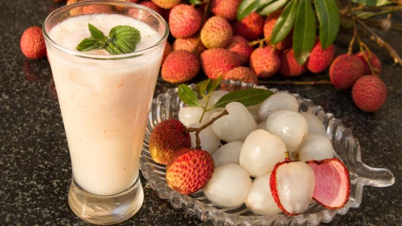 How to make delicious, smooth and cool lychee smoothie at home