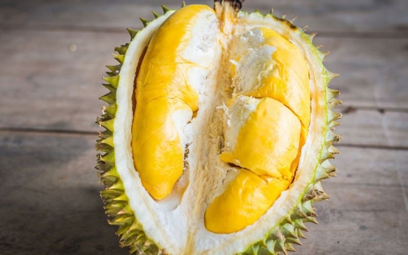 The flavor of Cai Mon Durian is very distinctive, rich and sweet
