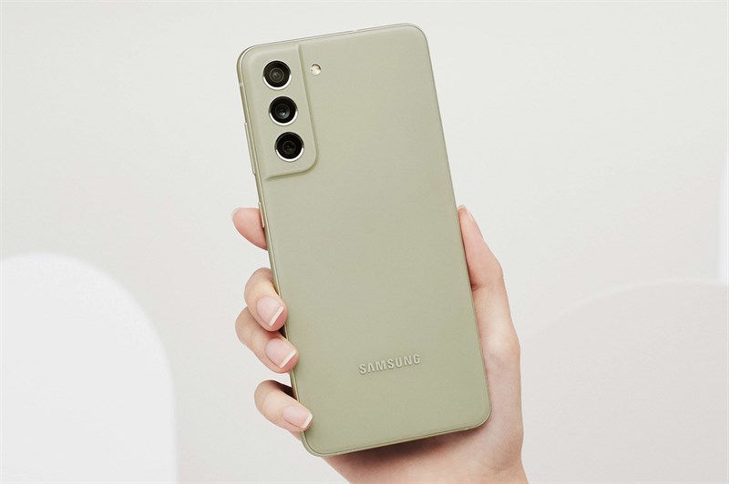 Hình ảnh Galaxy S21 FE màu Olive