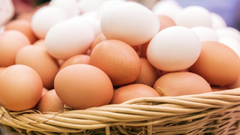 Giá trứng gà hôm nay 28/04