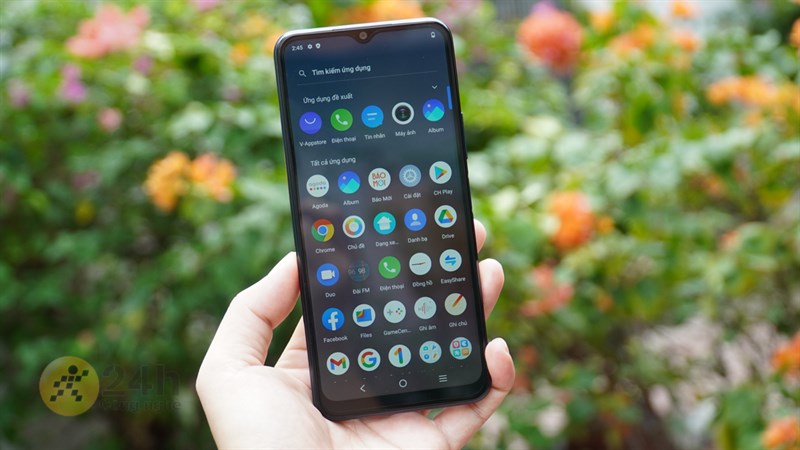 Thiết kế cá tính, độc đáo cùng chất lượng màn hình AMOLED cực nét