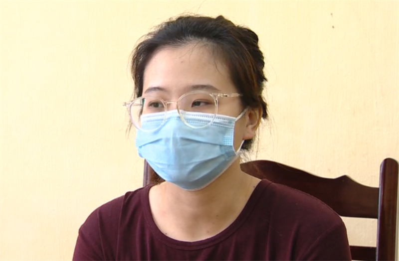 Cảnh báo thủ đoạn làm giả CMND lừa rút hàng chục tỷ đồng tại ngân hàng Cảnh báo thủ đoạn làm giả CMND lừa rút hàng chục tỷ đồng tại ngân hàng