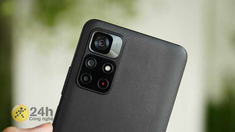 Thiết kế cụm camera Redmi Note 11S 5G có nhiều nét tương đồng với phiên bản 4G