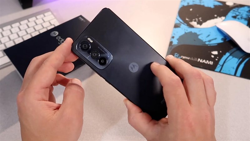 Motorola Edge 30 là một lựa chọn hấp dẫn trong phân khúc 10 triệu đồng Motorola Edge 30 là một lựa chọn hấp dẫn trong phân khúc 10 triệu đồng