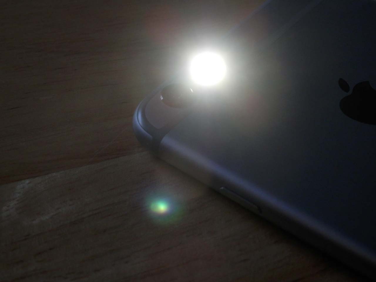 Bật đèn Flash trên iPhone