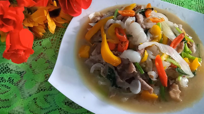 Thịt bò xào chôm chôm