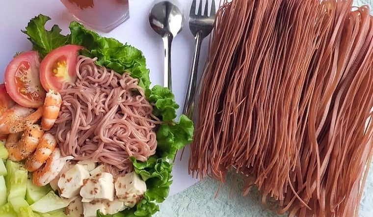 100g mì gạo lứt bao nhiêu calo? Ăn mì gạo lứt có béo (mập) không?