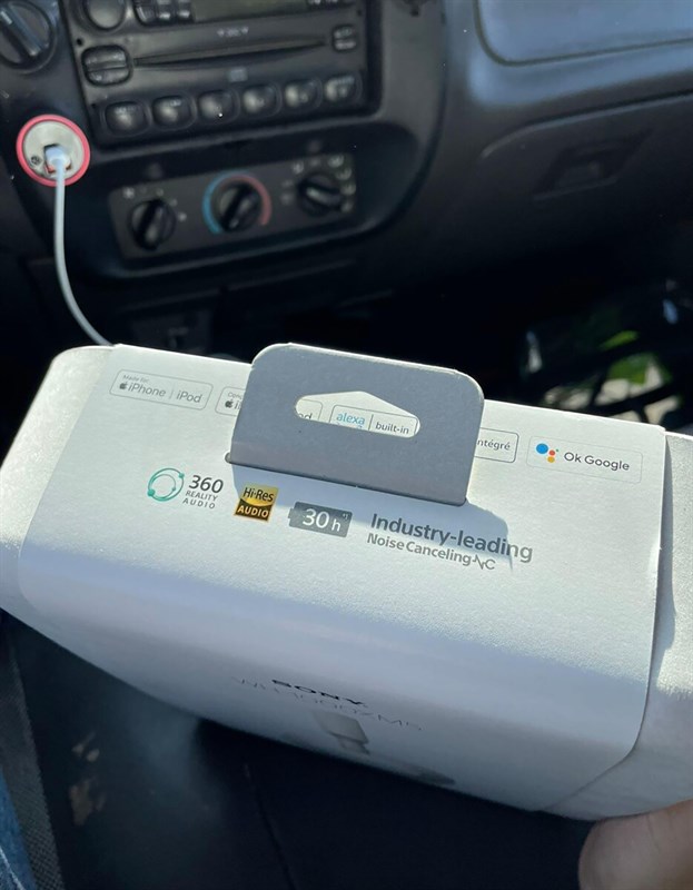 Vỏ hộp Sony WH-1000XM5