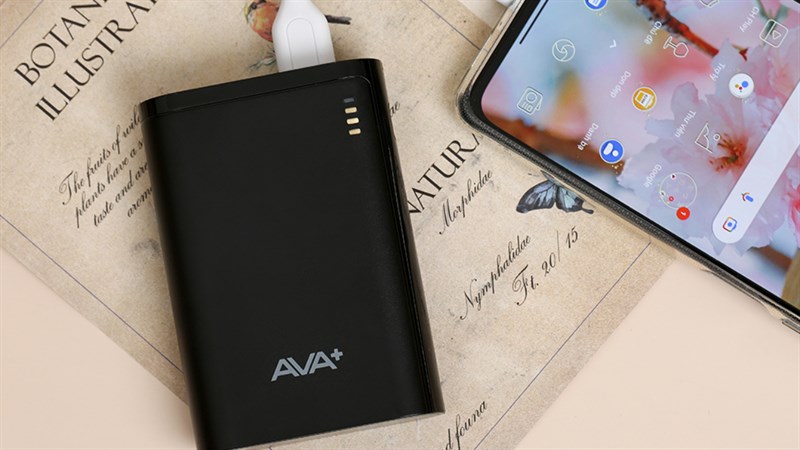 Chỉ mất khoảng 3 - 4 giờ để bạn có thể sạc đầy lại sản phẩm sạc dự phòng này. Chỉ mất khoảng 3 - 4 giờ để bạn có thể sạc đầy lại sản phẩm sạc dự phòng này.