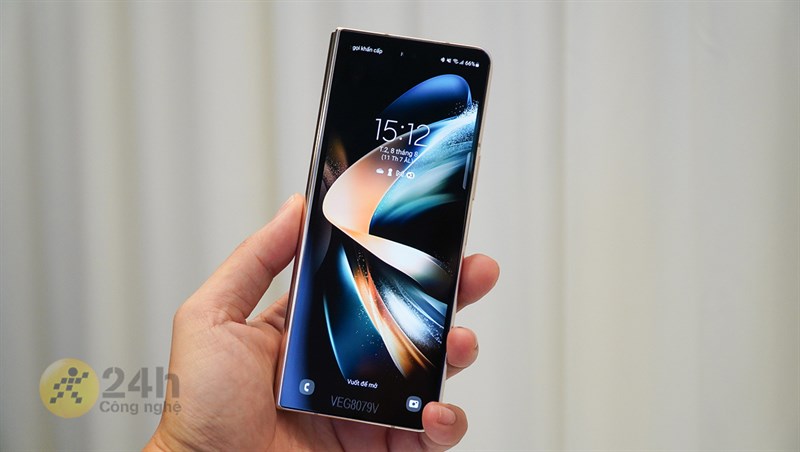 Trên tay Galaxy Z Fold4